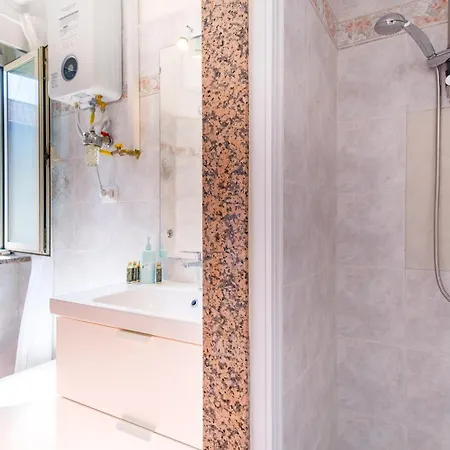 Elegantis Labicana - Few Steps From The Colosseum Daire Roma
